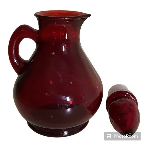 Vintage Avon ruby red glass decanter - Picture 5 of 7